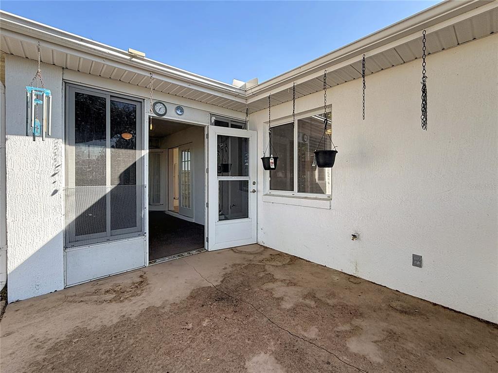 6175 Southwest 98th Loop Ocala, FL 34476 - Photo 41 of 56 a view of a porch