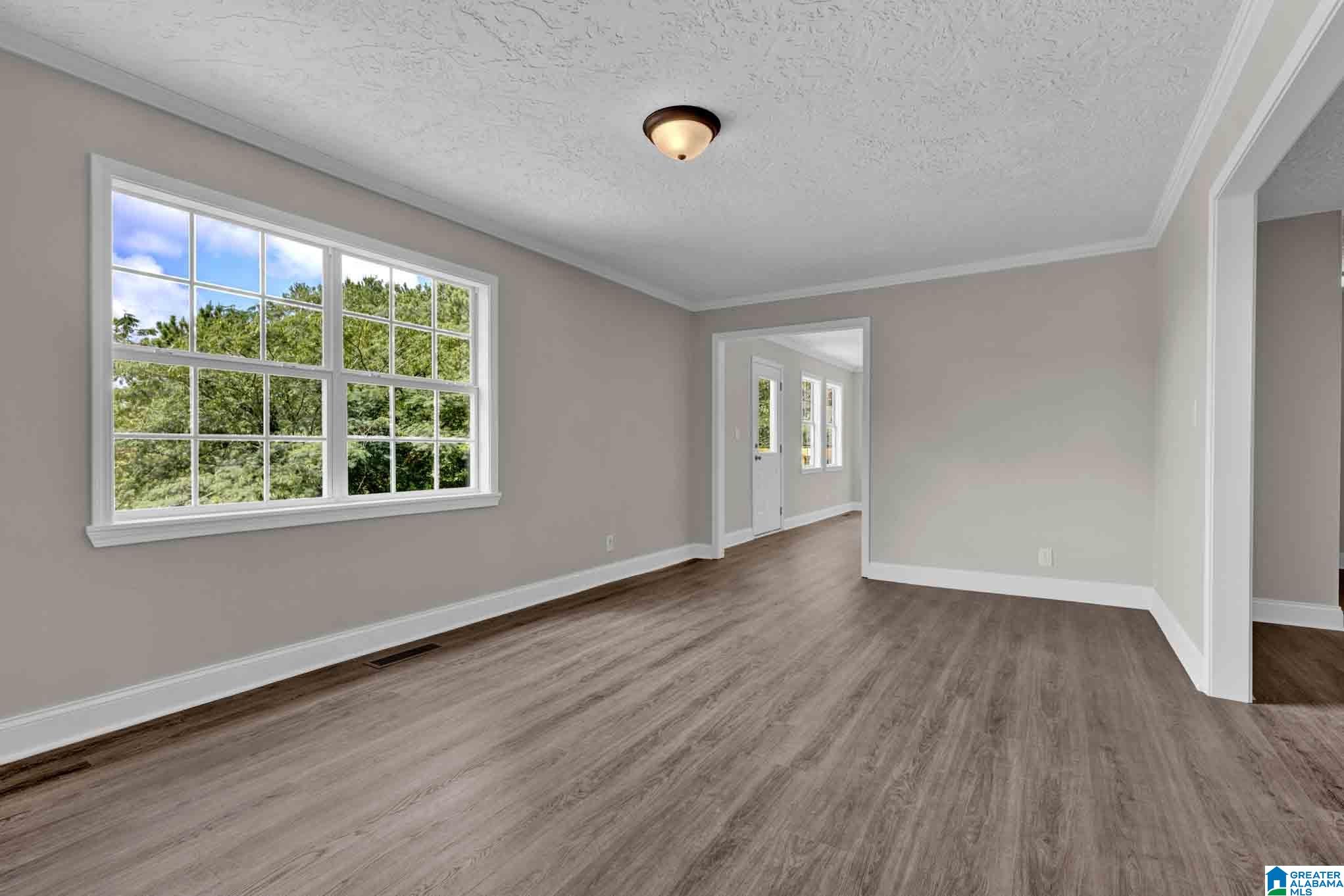 600 Holt Circle Hayden, AL 35079 - Photo 6 of 37