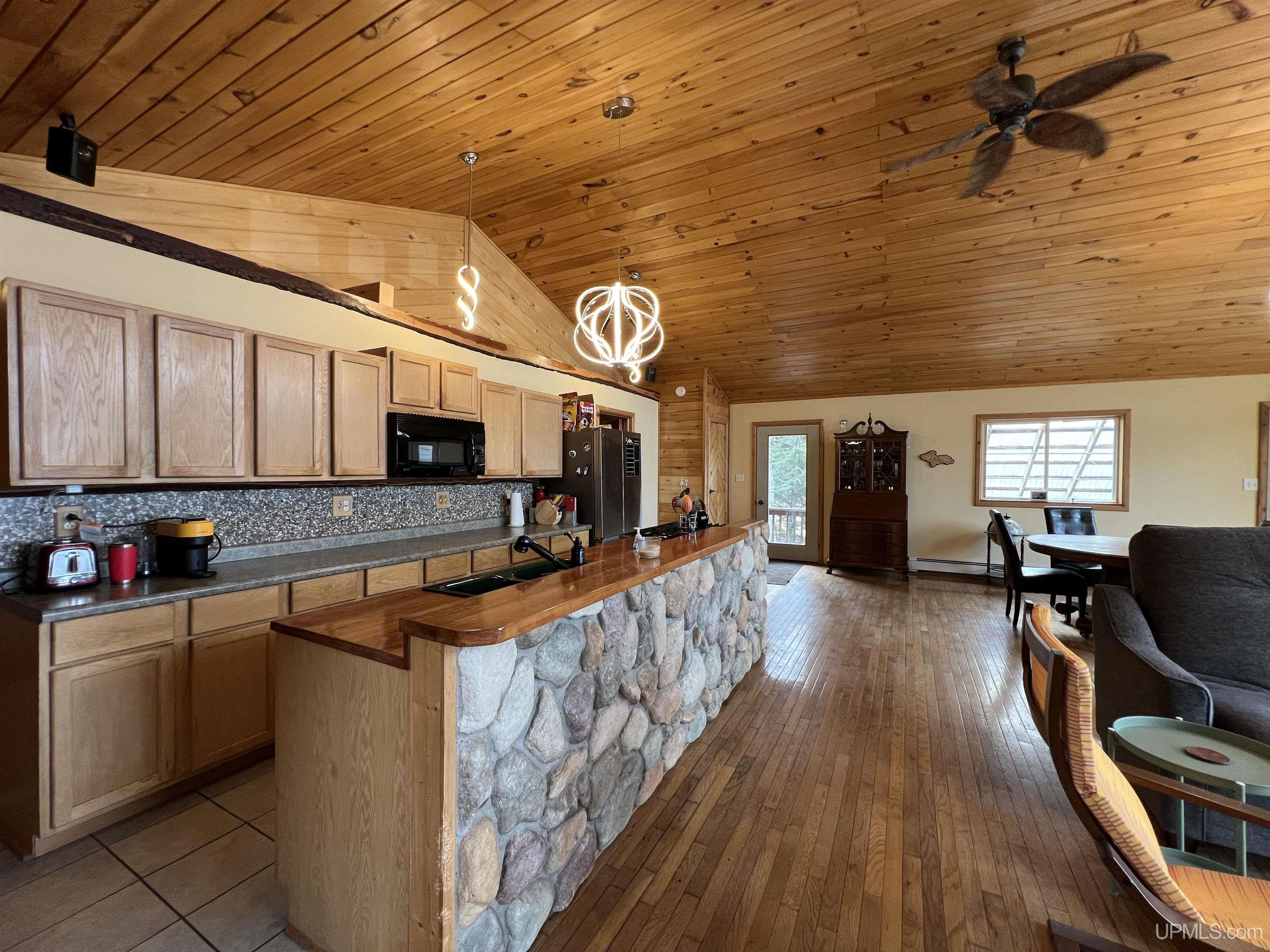 E7545 Co 440 Road Wetmore, MI 49895 - Photo 6 of 50 Gallery Image 6