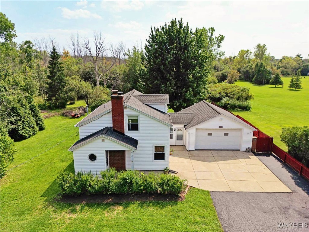 4150 Mapleton Road Pendleton, NY 14094 - Photo 1 of 44