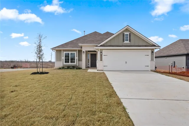 $284,900 | 116 Hejl Drive, Caldwell, TX 77836