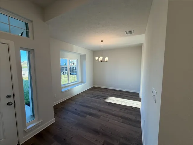 $285,600 | 116 Hejl Drive, Caldwell, TX 77836