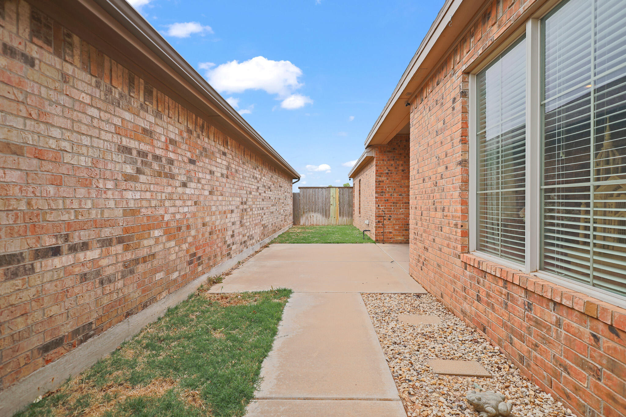 73 Windsor Court Lubbock, TX 79416 - Photo 33 of 34 a view of a backyard of the house