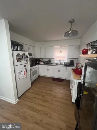 $1,500 | 2330 Strahle Street, Philadelphia, PA 19152