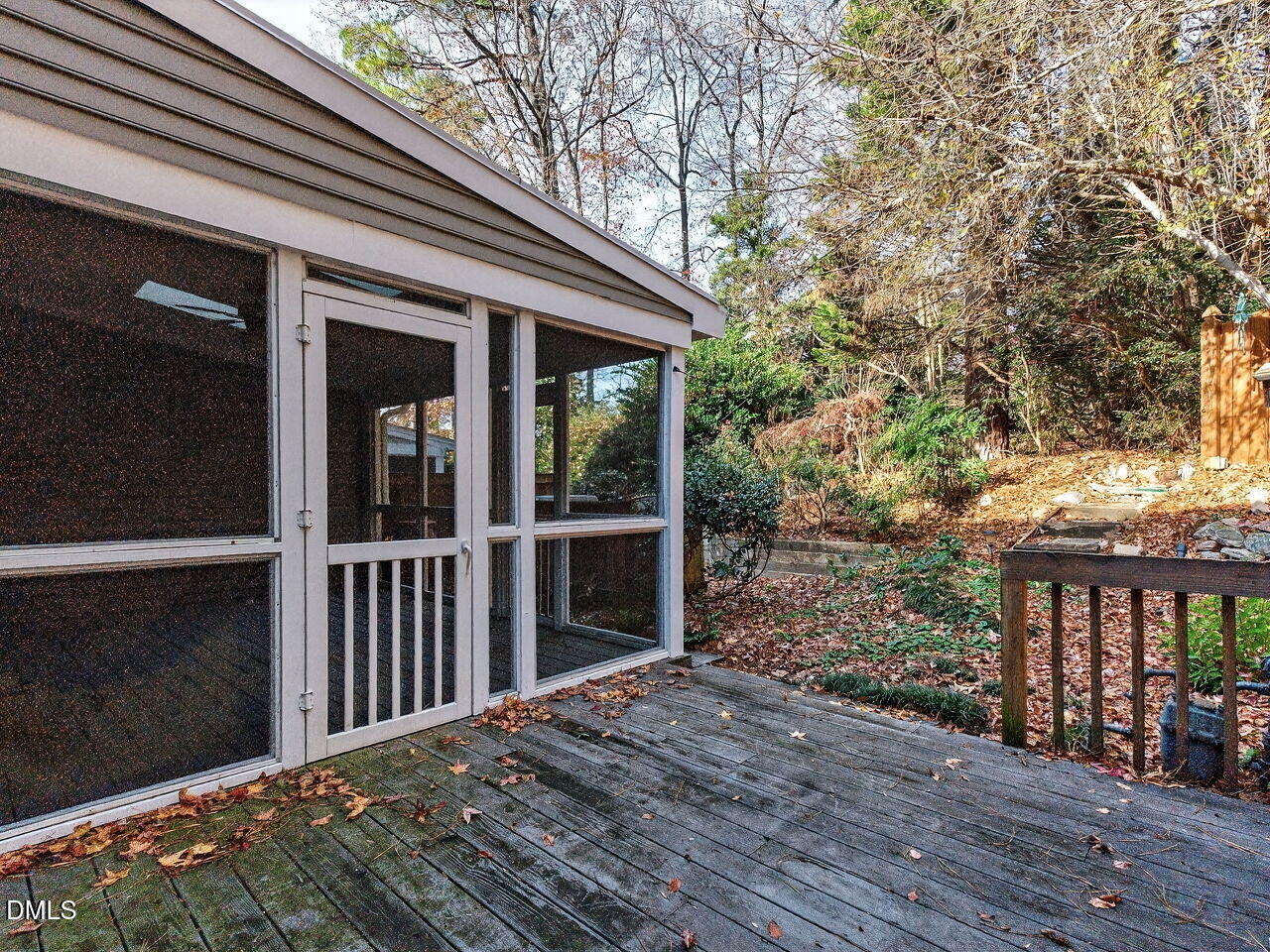 2209 Landings Way Raleigh, NC 27615 - Photo 28 of 29 029-1280x960-deck