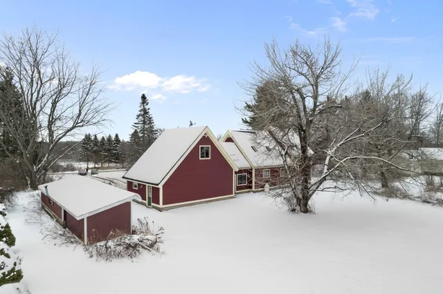 $425,000 | 952 Eureka Road, Springfield, VT 05156