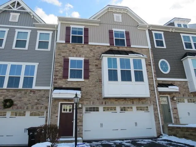 $343,900 | 1414 Deer Creek Crossing Drive, Canonsburg, PA 15317