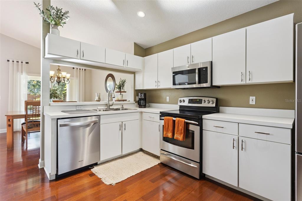 272 Longhirst Loop Ocoee, FL 34761 - Photo 9 of 27