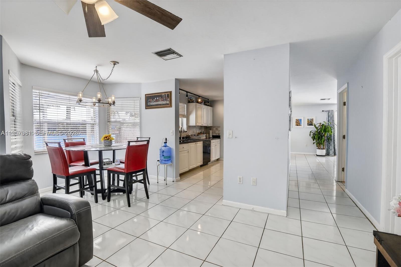 9710 Southwest 9th Court Pembroke Pines, FL 33025 - Photo 14 of 38