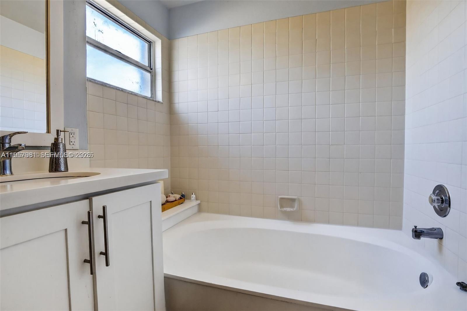 9710 Southwest 9th Court Pembroke Pines, FL 33025 - Photo 23 of 38