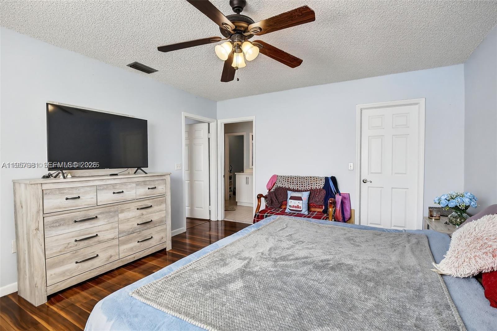 9710 Southwest 9th Court Pembroke Pines, FL 33025 - Photo 25 of 38