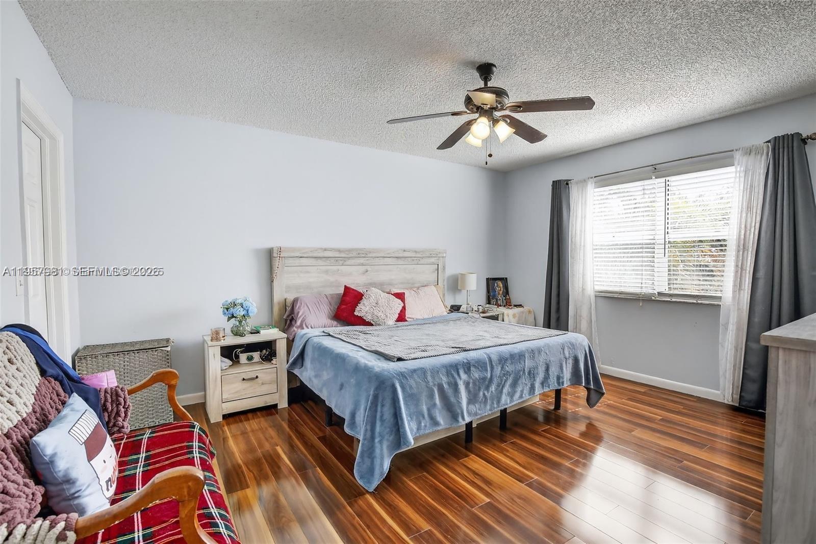 9710 Southwest 9th Court Pembroke Pines, FL 33025 - Photo 28 of 38