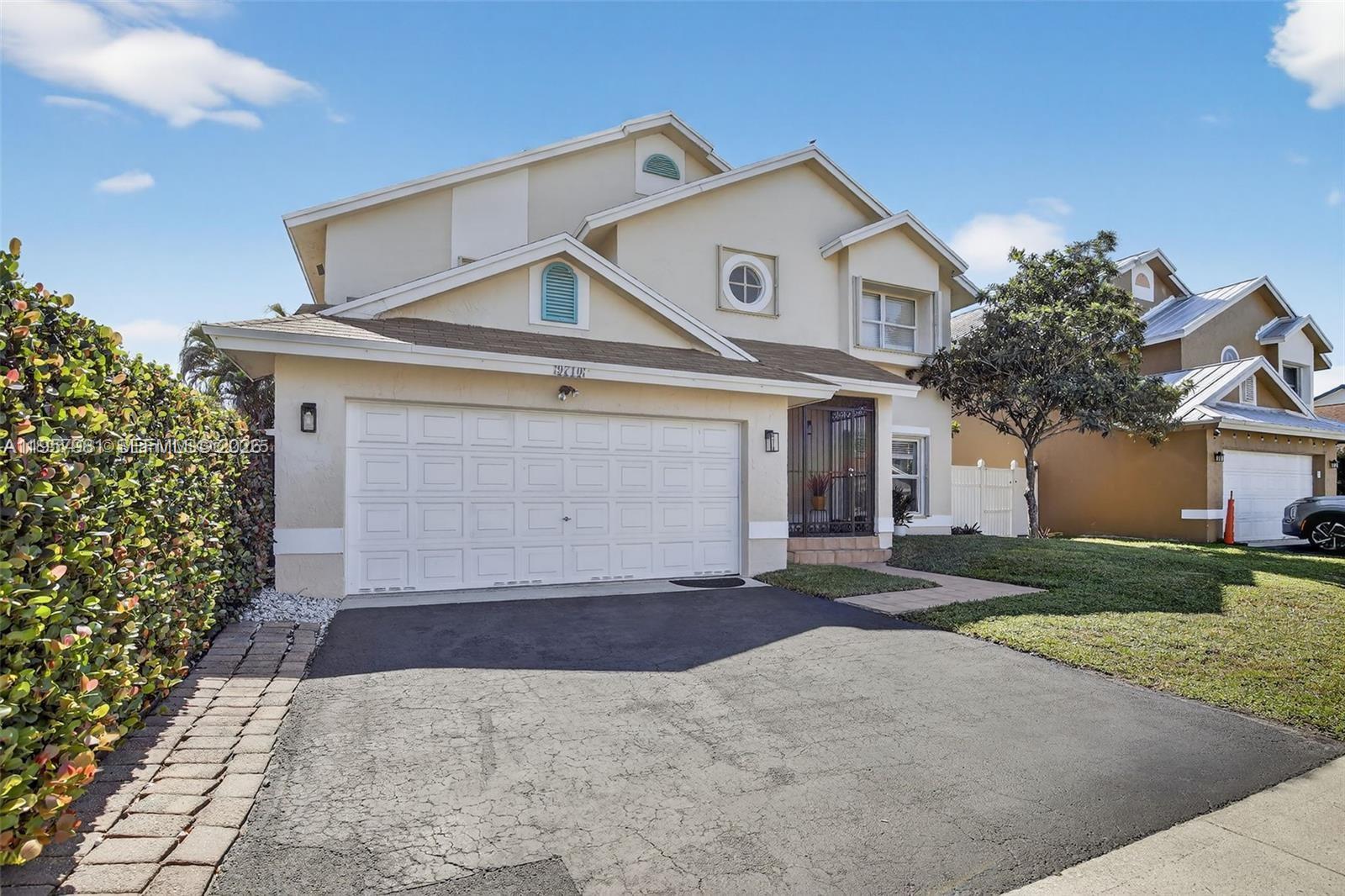 9710 Southwest 9th Court Pembroke Pines, FL 33025 - Photo 29 of 38