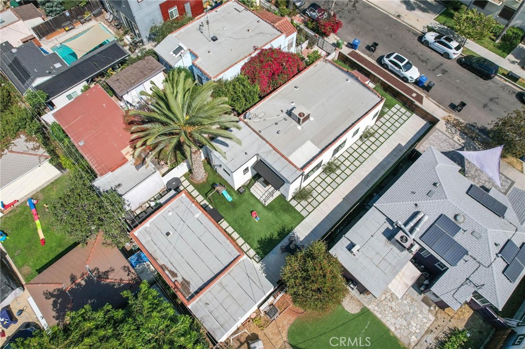 3345 Oakhurst Avenue Los Angeles, CA 90034 - Photo 47 of 49 an aerial view of a house
