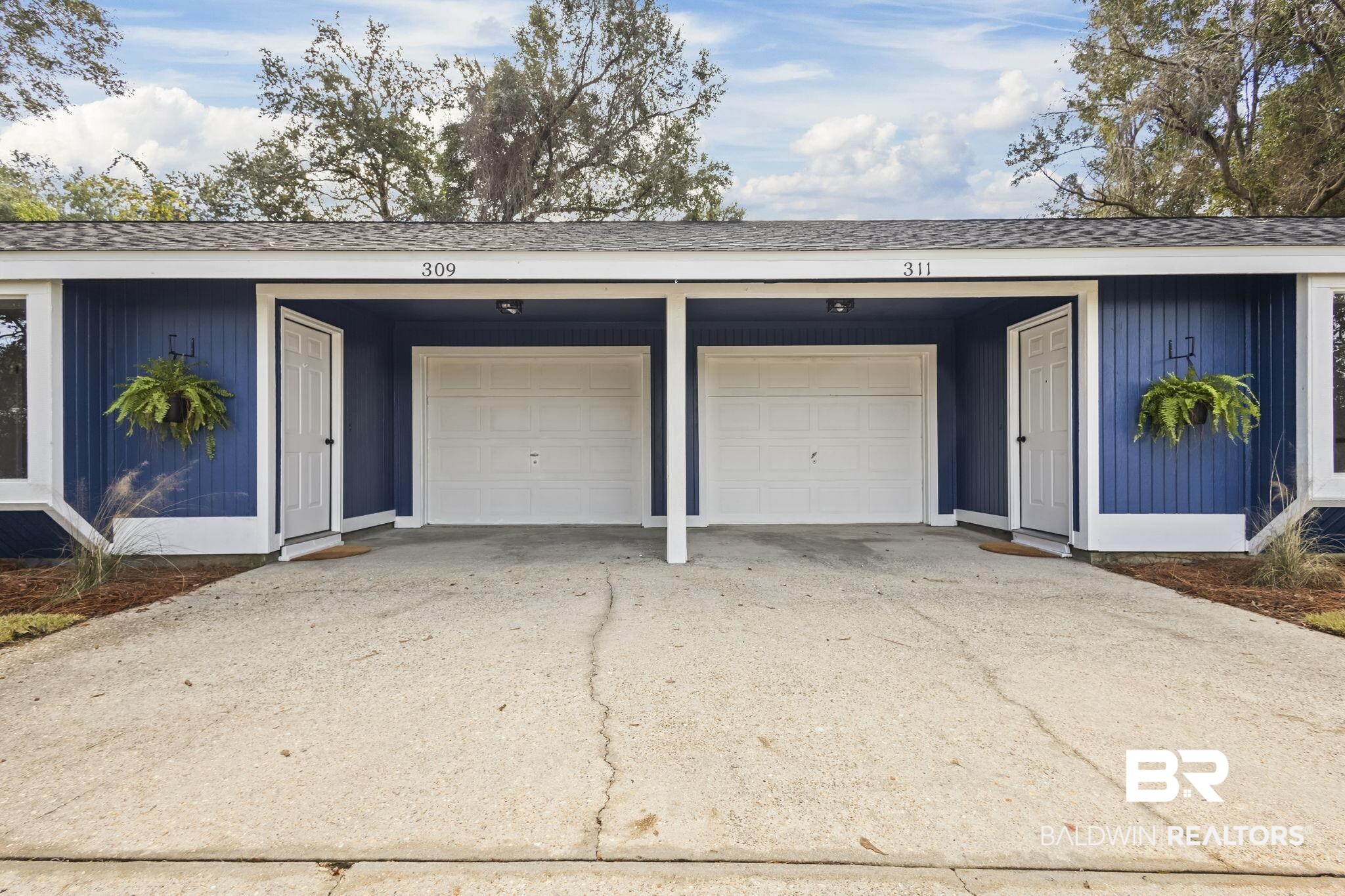 309 West Roosevelt Avenue Foley, AL 36535 - Photo 4 of 60 View of garage