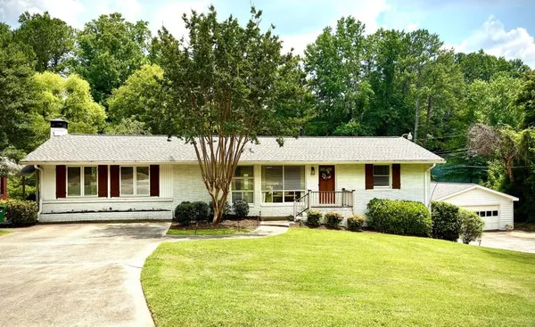 $575,000 | 3720 Ashwood Drive Southeast, Smyrna, GA 30080