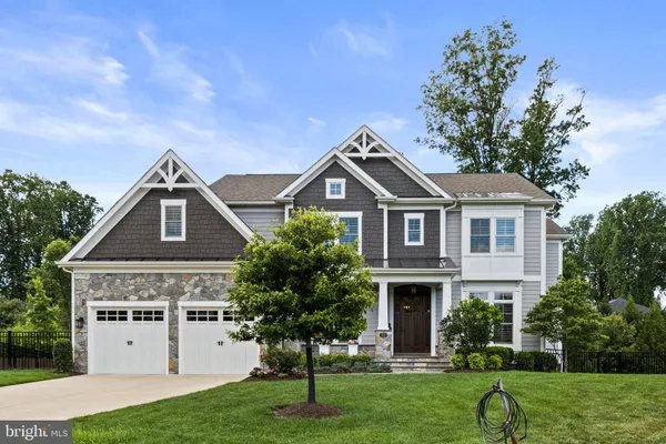$2,850,000 | 105 Mashie Court Southeast, Vienna, VA 22180
