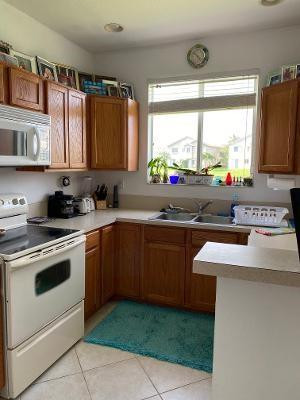3158 Laurel Ridge Circle, Unit 3158 Riviera Beach, FL 33404 - Photo 3 of 10 Photo 3