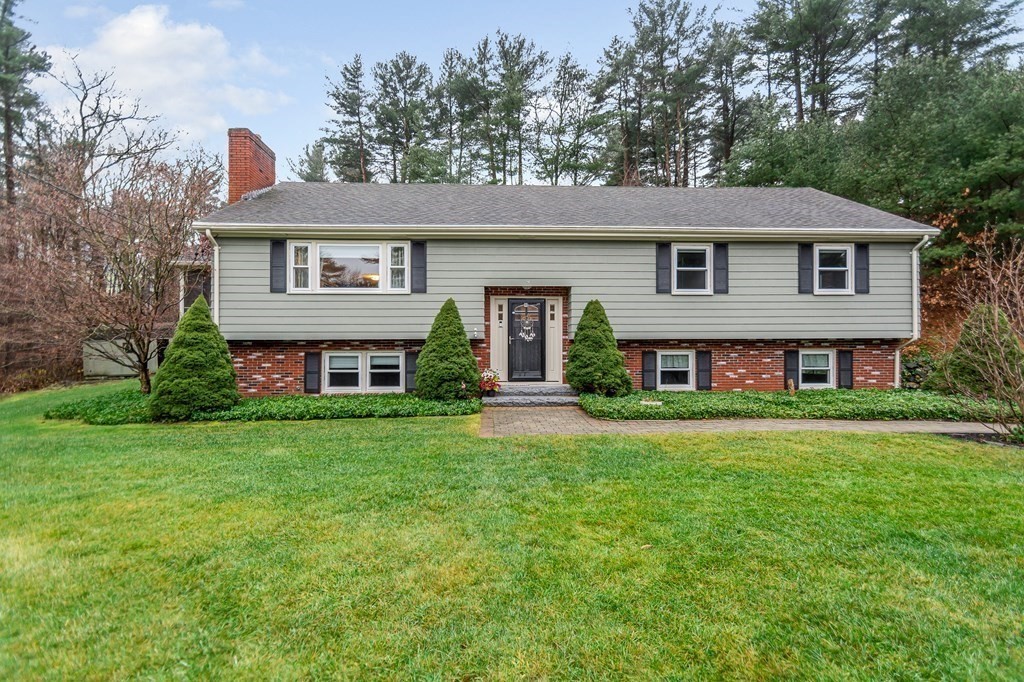 9 Birch Road Wenham, MA 01984 - Photo 2 of 42 Gallery Image 2