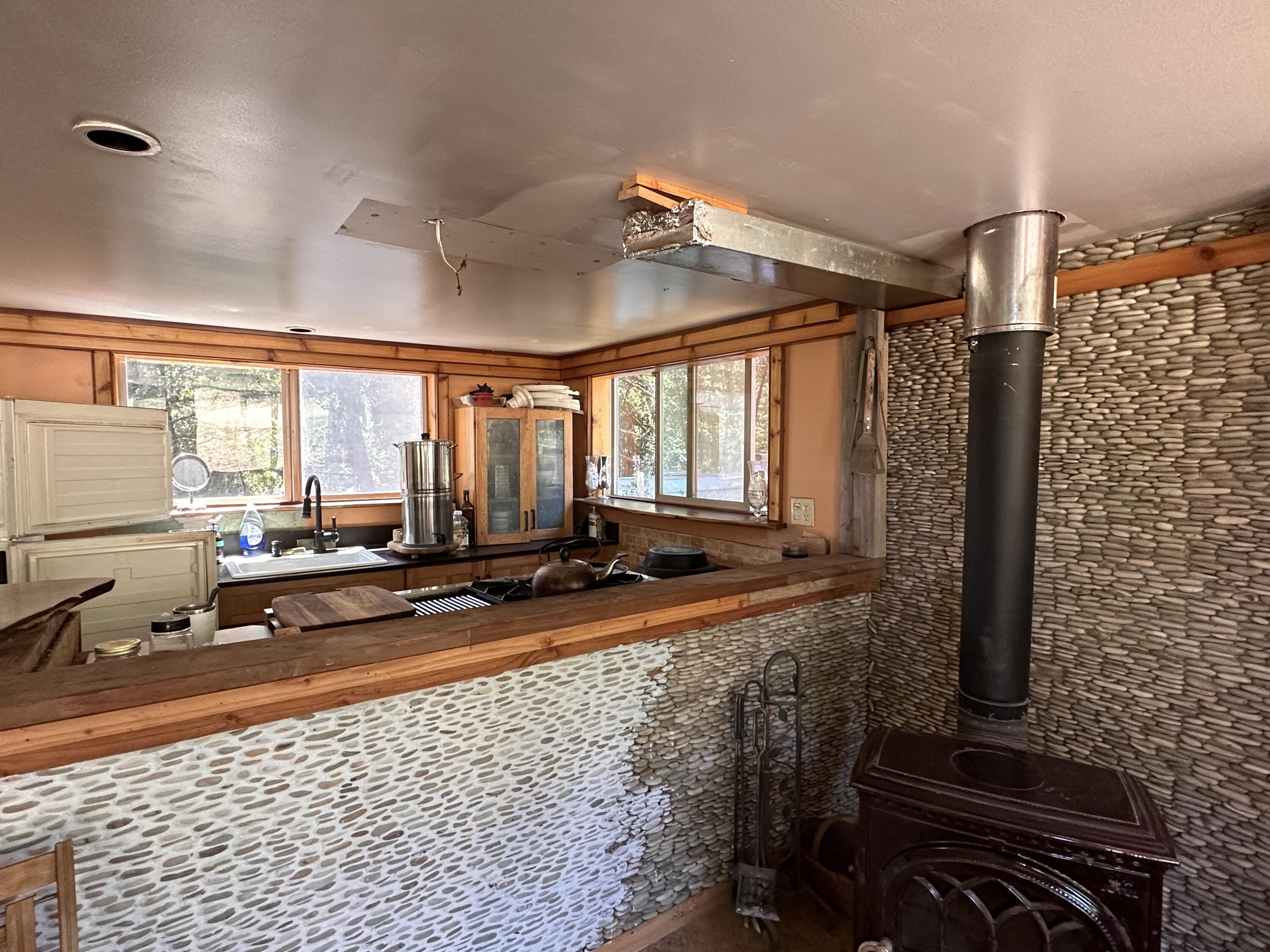 950 Powell Crk Road Garberville, CA 95542 - Photo 9 of 78