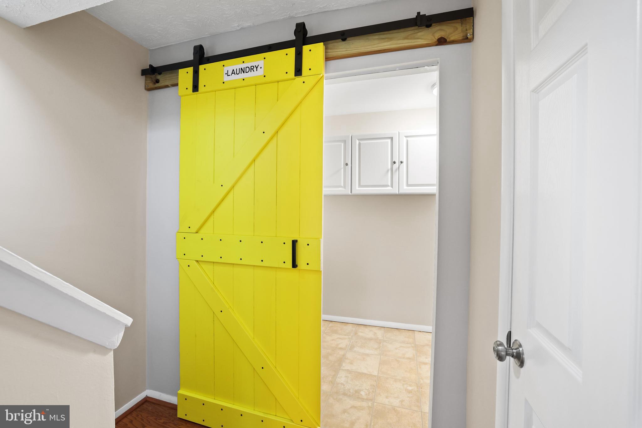 2858 New Providence Court Falls Church, VA 22042 - Photo 24 of 62 a view of a room with painted walls