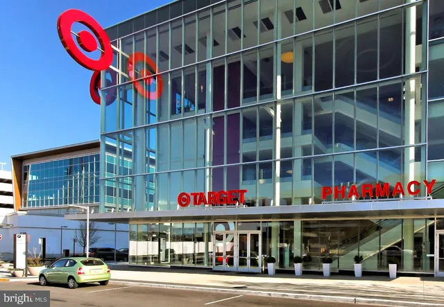 $2,800 | 2858 New Providence Court, Falls Church, VA 22042