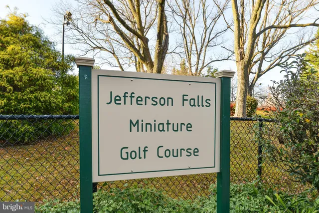 $2,800 | 2858 New Providence Court, Falls Church, VA 22042