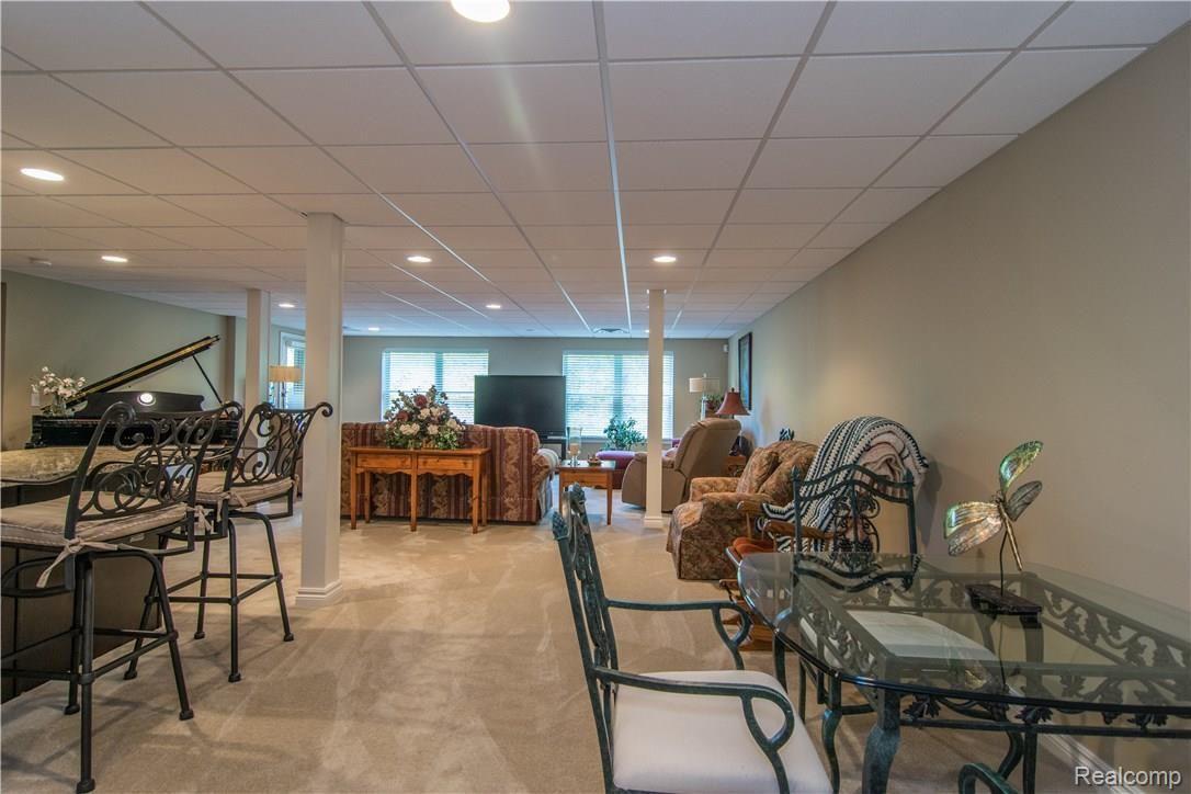 2540 Stoneykirk Court Rochester, MI 48306 - Photo 32 of 63 DSC_0106.jpg