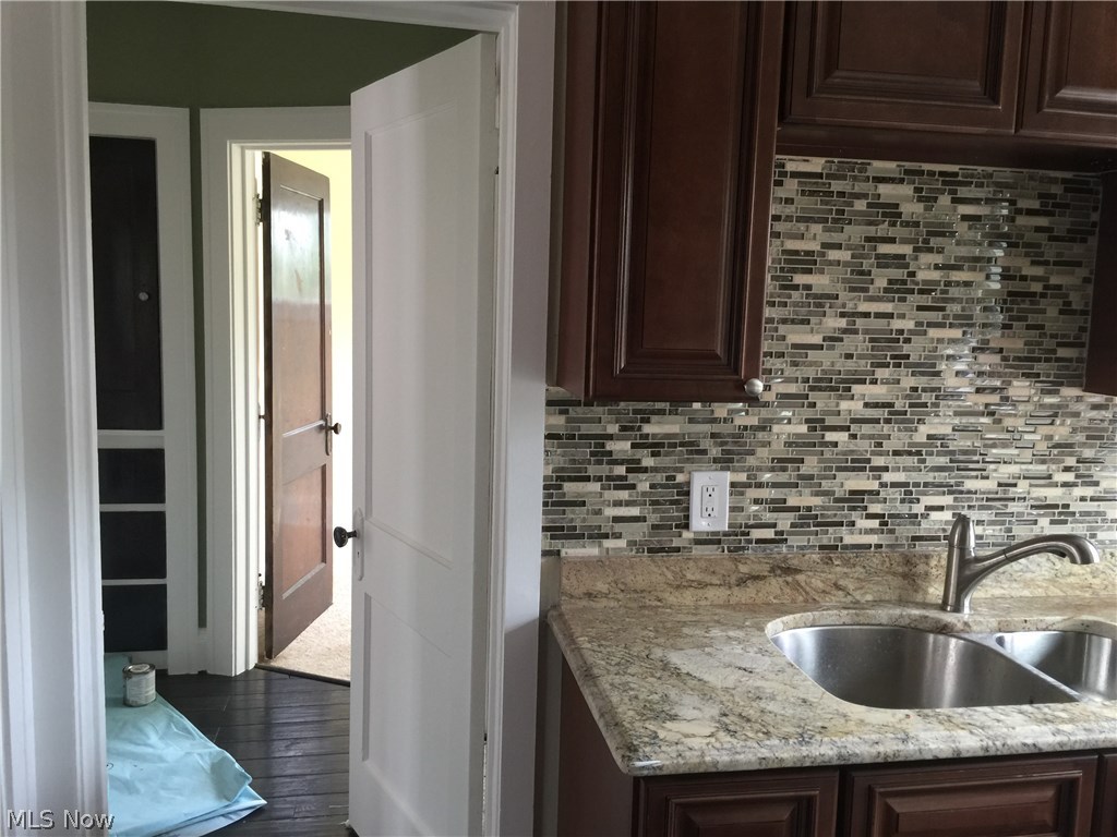 3632 Chelton Road Cleveland, OH 44120 - Photo 14 of 24