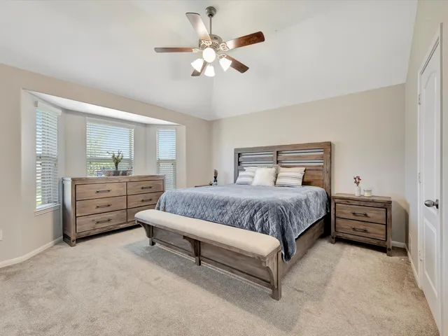 $270,000 | 5011 Gulf Stream Lane, Bacliff, TX 77518