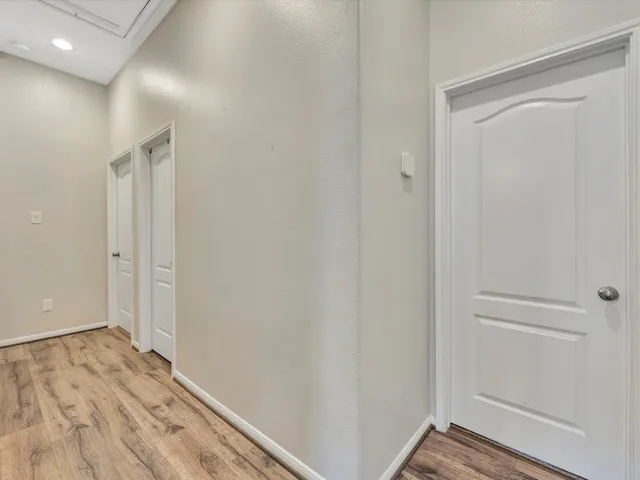 $270,000 | 5011 Gulf Stream Lane, Bacliff, TX 77518