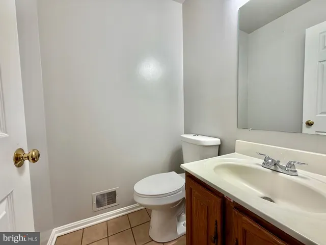 $3,500 | 10145 Village Knolls Court, Oakton, VA 22124