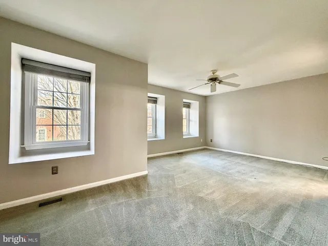 $3,500 | 10145 Village Knolls Court, Oakton, VA 22124