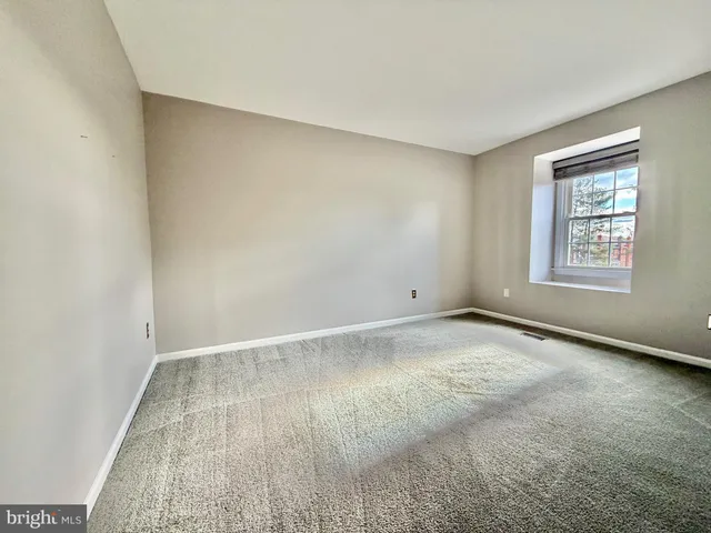 $3,500 | 10145 Village Knolls Court, Oakton, VA 22124