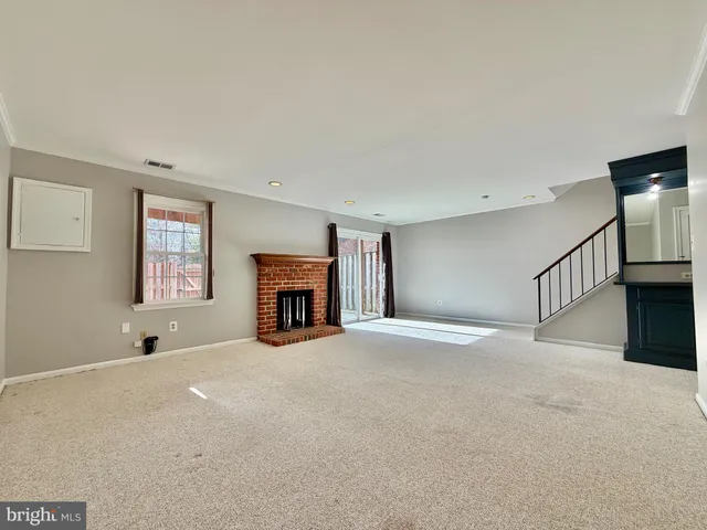 $3,500 | 10145 Village Knolls Court, Oakton, VA 22124