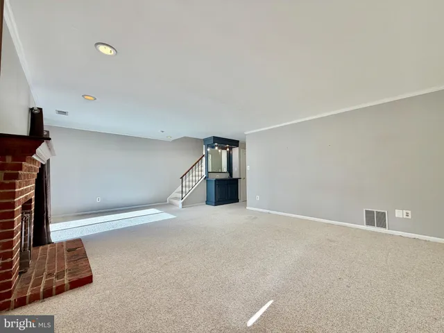 $3,500 | 10145 Village Knolls Court, Oakton, VA 22124