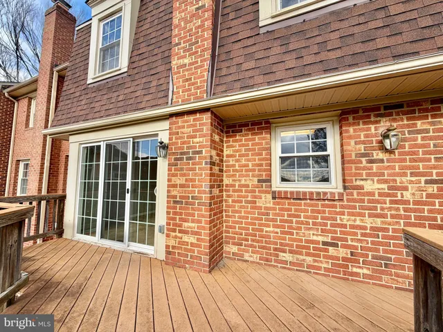 $3,500 | 10145 Village Knolls Court, Oakton, VA 22124