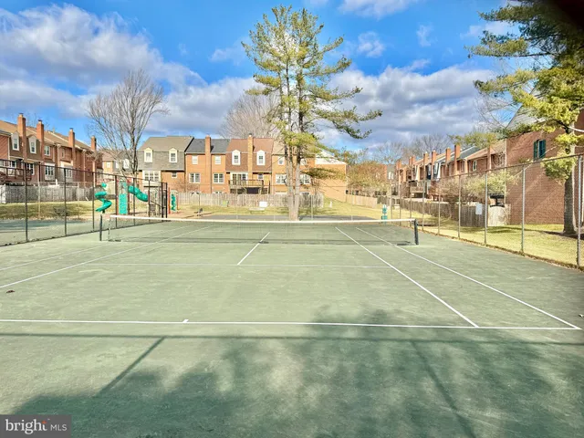 $3,500 | 10145 Village Knolls Court, Oakton, VA 22124