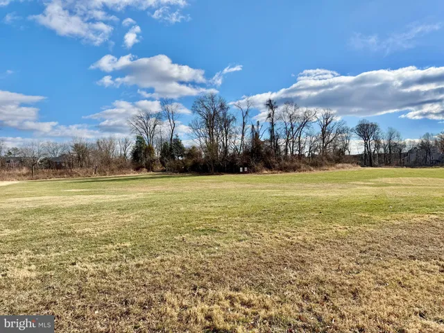 $3,500 | 10145 Village Knolls Court, Oakton, VA 22124