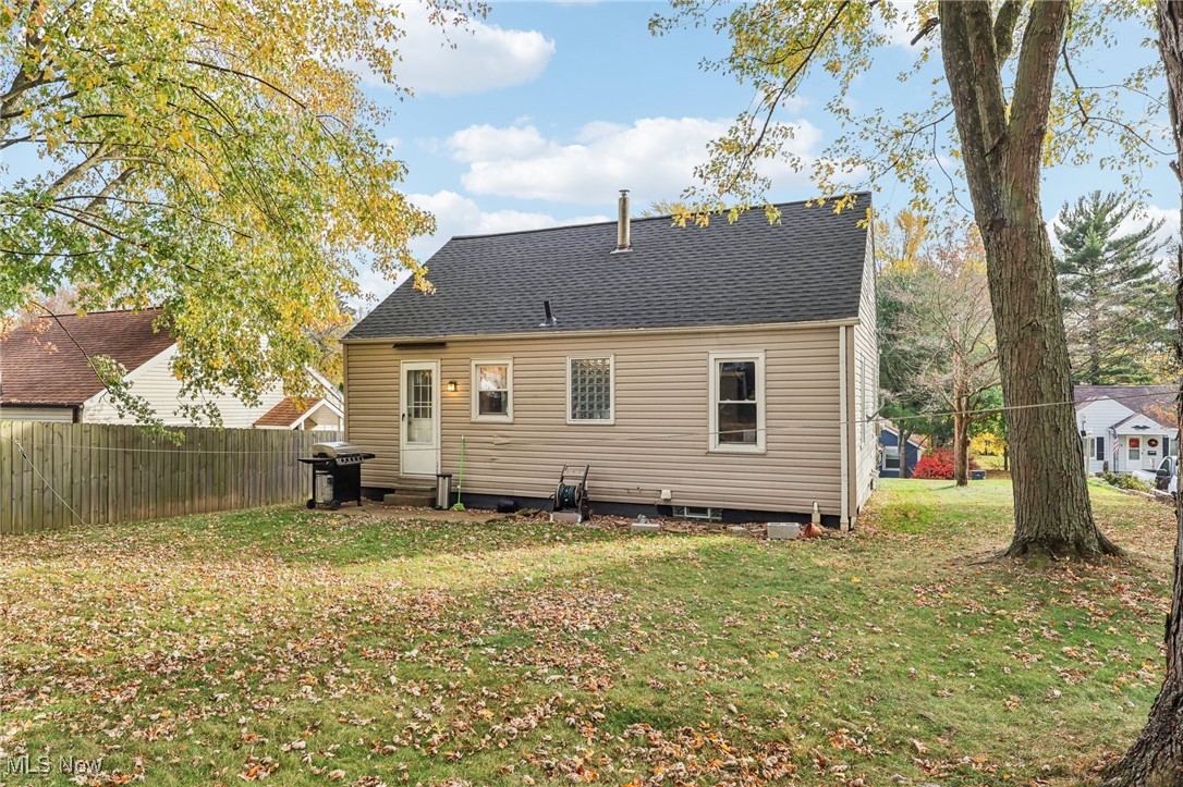 326 Elm Street Wadsworth, OH 44281 - Photo 3 of 23 Back of house with a nice-sized yard