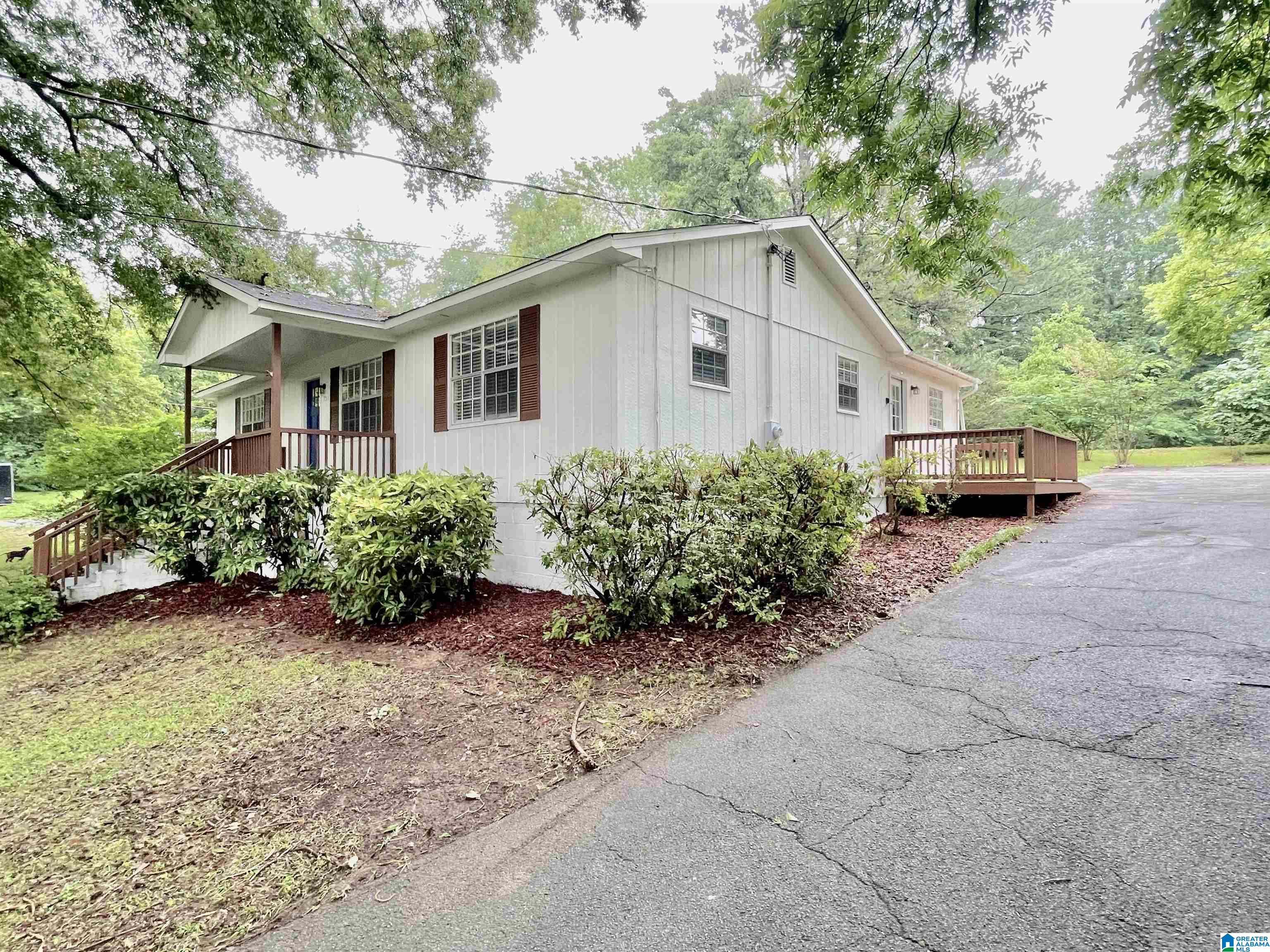 7547 Old Springville Road Trussville, AL 35173 - Photo 2 of 46