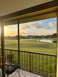 $1,950 | 4657 Fountains Drive South, Unit 207, Lake Worth, FL 33467