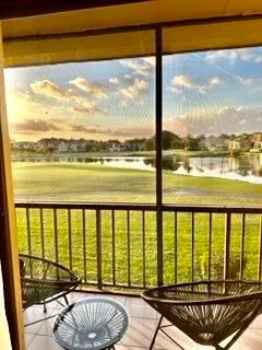 $1,950 | 4657 Fountains Drive South, Unit 207, Lake Worth, FL 33467
