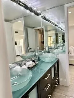 $1,950 | 4657 Fountains Drive South, Unit 207, Lake Worth, FL 33467