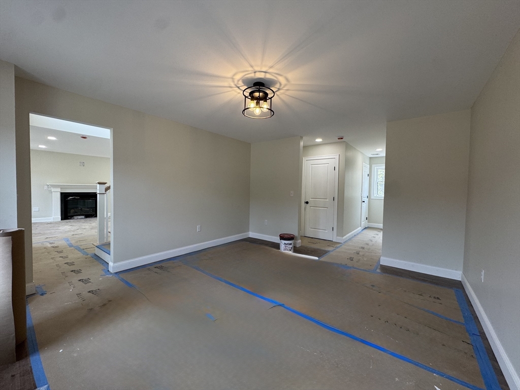 247 Braley Hill Road Rochester, MA 02770 - Photo 7 of 13