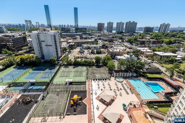 $480,000 | 2000 Linwood Avenue, Unit 21R, Fort Lee, NJ 07024