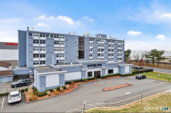 $1,850 | 225 Lordship Boulevard, Unit 5C, Stratford, CT 06615