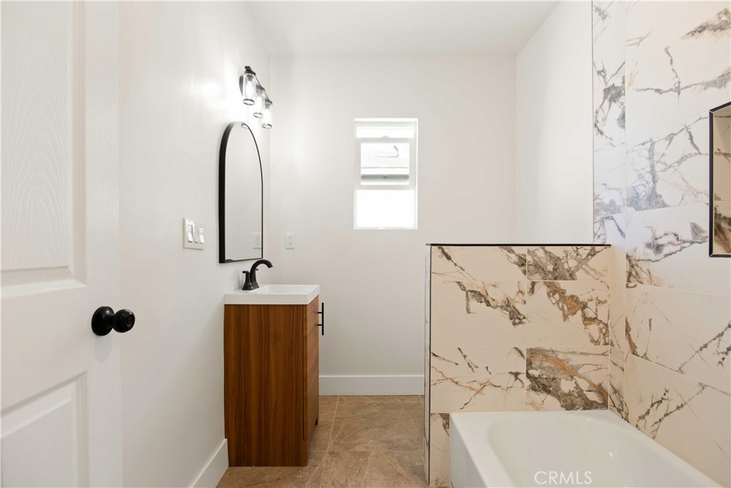 5201 Anahurst Road South Gate, CA 90280 - Photo 14 of 27