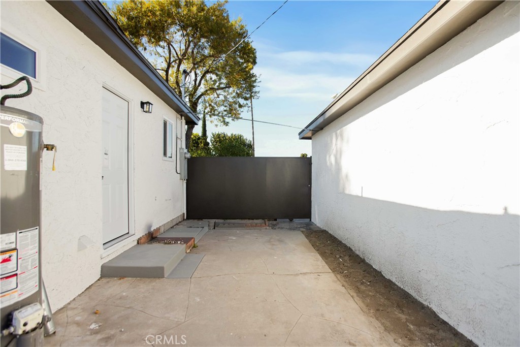 5201 Anahurst Road South Gate, CA 90280 - Photo 26 of 27