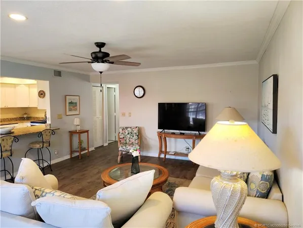 $2,300 | 511 Southwest South River Drive, Unit 207, Stuart, FL 34997